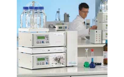 Hệ HPLC bốn cấu tử - gradient áp suất thấp Q-Adept System Q-4